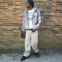 Load image into Gallery viewer, CAMO ZIP-UP (GRAY)
